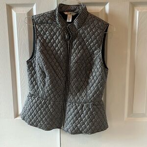 White House black market herringbone quilted vest. Size small